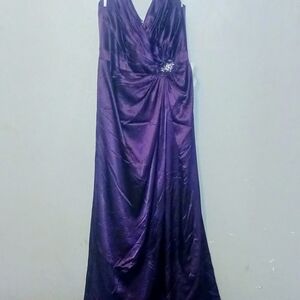 Jordans Size 12 Elegant Purple Evening Gown/ Prom Dress